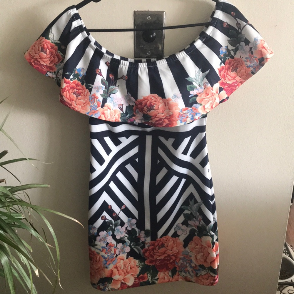 Off the Shoulder Floral Flounce Dress